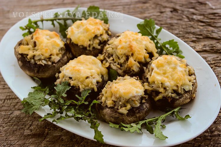 Грибы с куриным фаршем и сыром: Невероятная закуска для каждой трапезы