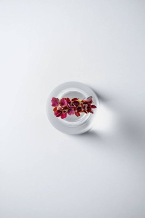 Нежный тартар из сёмги с хрустящей ноткой сулугуни