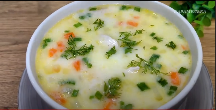 Бархатный суп с курицей и сыром — быстро и вкусно, как в детстве
