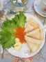 Блины с икрой и освежающим чаем