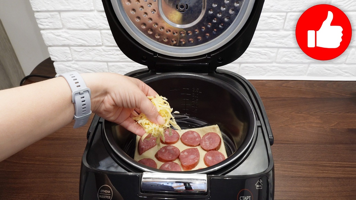 Классический пирог из слоеного теста в мультиварке для любителей чая