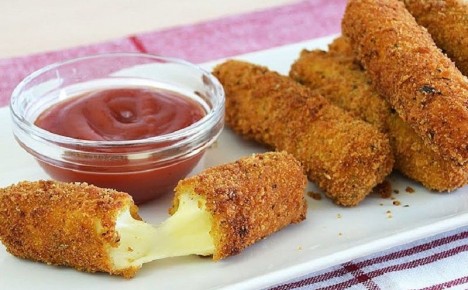 Хрустящие палочки из моцареллы: идеальная закуска для ваших вечеринок