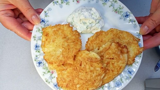 Простые драники без муки: секреты хрустящей корочки и вкусный соус