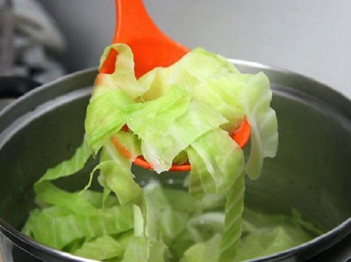 Как избавиться от неприятного запаха при готовке капусты: простые секреты