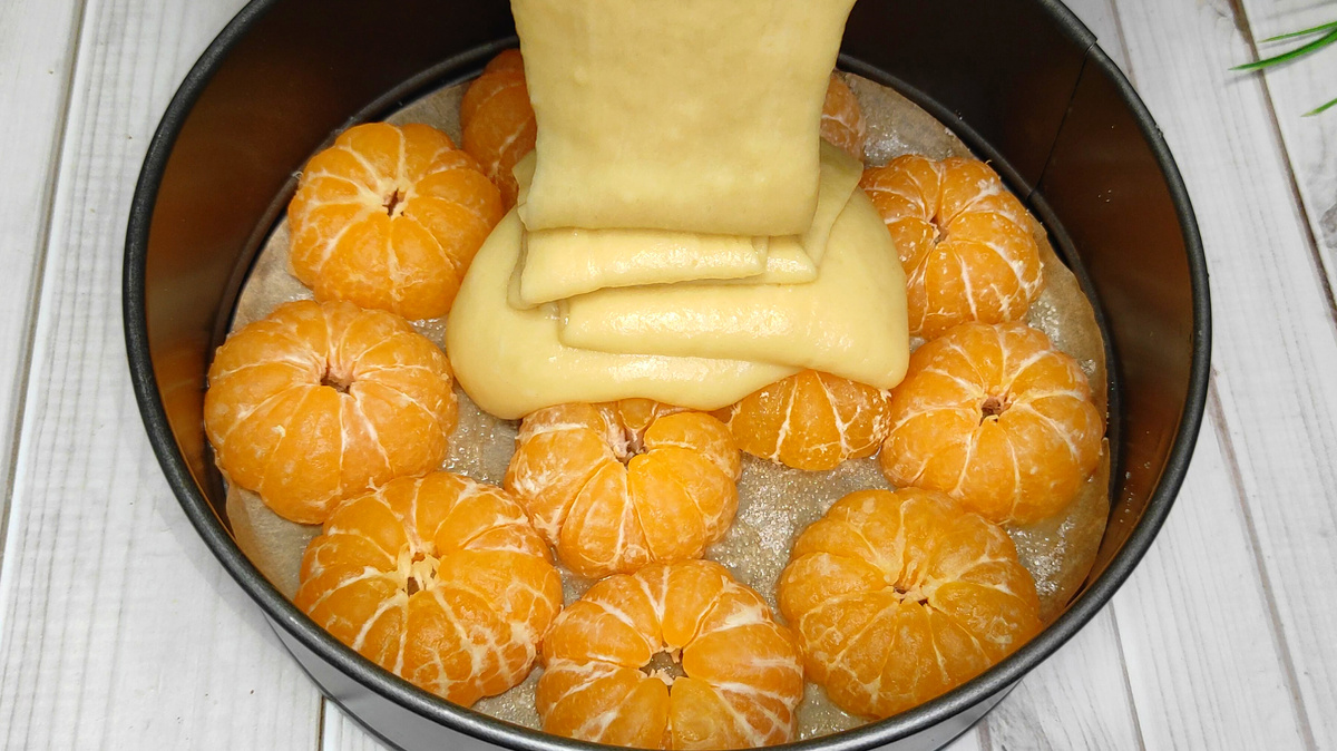 Нежный пирог с мандаринами: быстро и просто