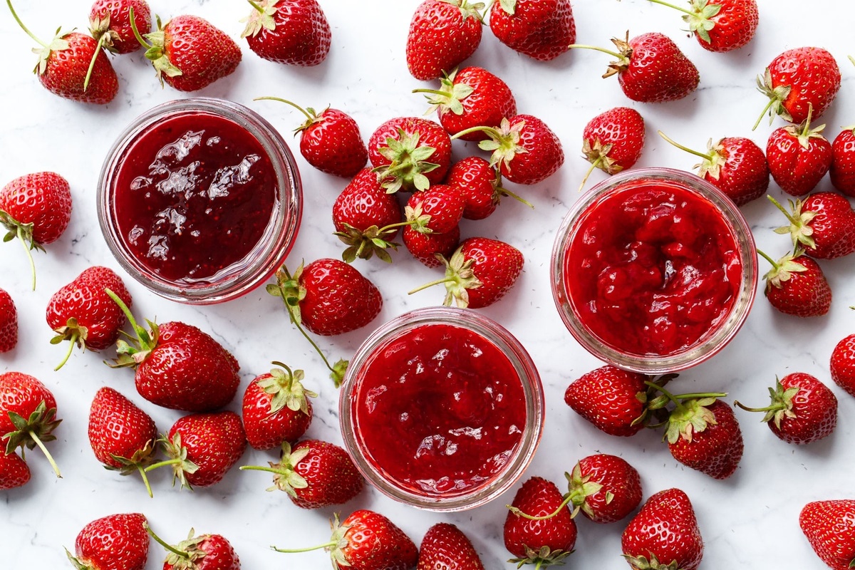 Вкус клубники: три рецепта джема для утренних наслаждений
