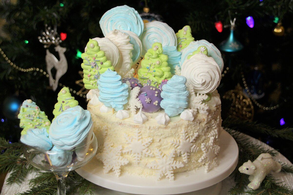 Торт "Мишка на севере": Сметанно-сливочное наслаждение