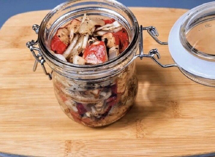 Невероятный рецепт маринованных крабовых палочек, который удивит даже гурманов