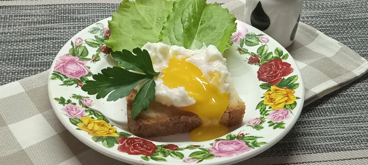 Сочный бутерброд с яйцом пашот: как легко приготовить