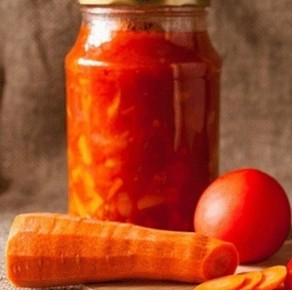 Осенние заготовки: лечо с морковью и маринованный лук от шефа Олега Ольхова