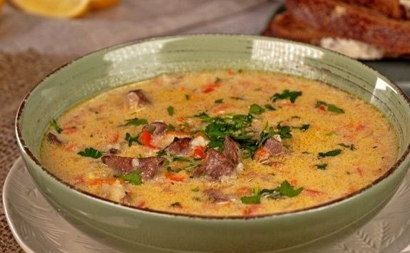 Сливочный суп с печенью и рисом: простой и сытный рецепт