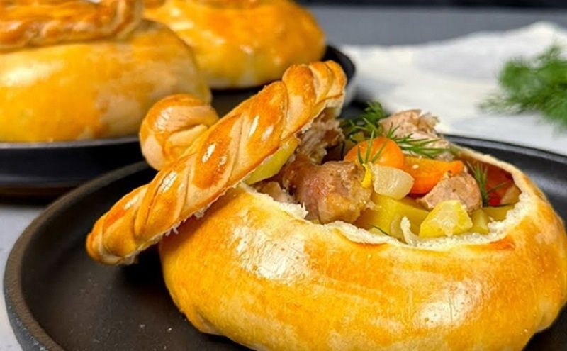 Жаркое в хлебных горшочках: как старинная традиция оживает на современной кухне